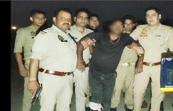 कुख्यात गैंगस्टर राहुल उर्फ तालिम को मुठभेड़ में किया गिरफ्तार कुख्यात गैंगस्टर राहुल उर्फ तालिम को मुठभेड़ में किया गिरफ्तार